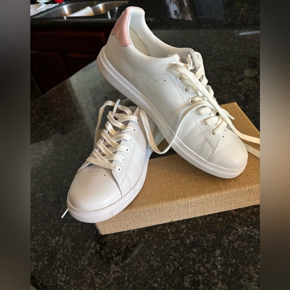 Tory Burch White and Pink Sneakers - Picture 11 of 13